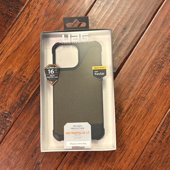 Ag Adriano Goldschmied Metropolis LT iPhone 13 Pro Max Case - Black and Olive - Picture 1 of 1